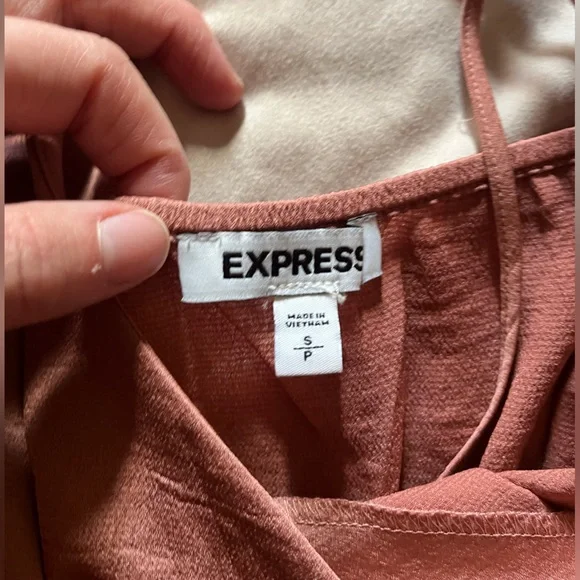 Elegant Pink Women's Top - Picture 2 of 2